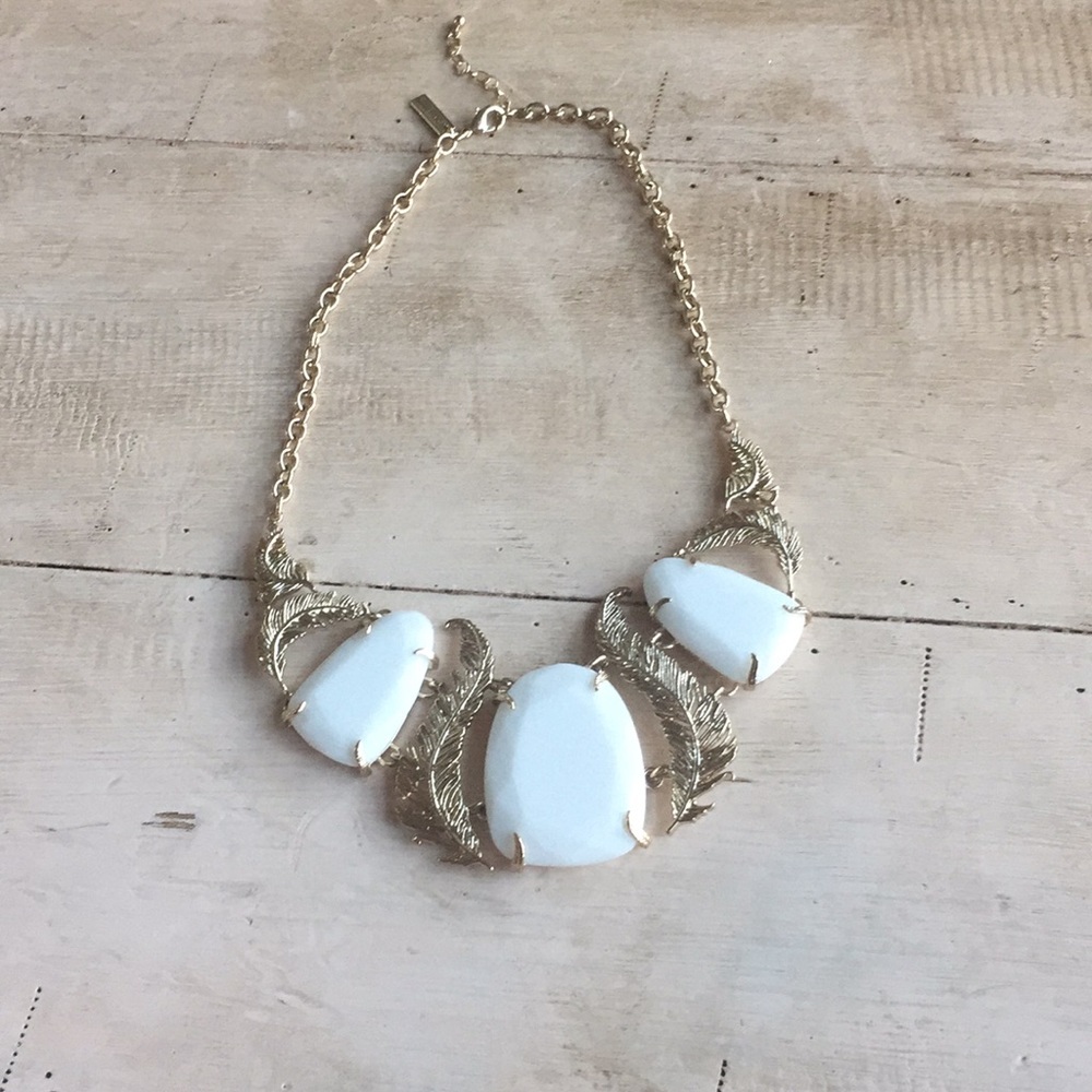 Kendra Scott Iggy White Necklace! Worn One Time!